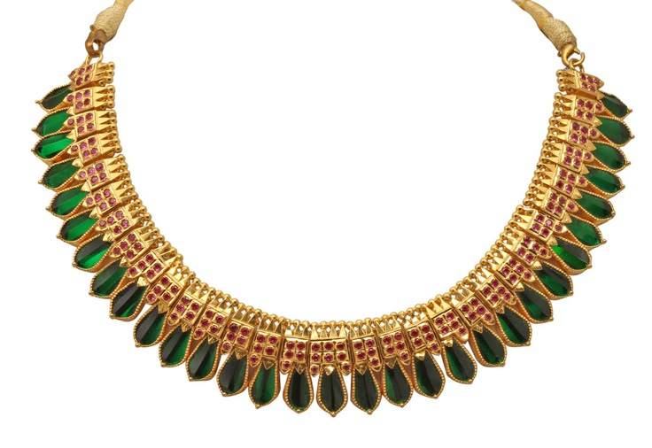 Nagapadam – Kerala Snake Hood Pendant in Gold & Colored Stones